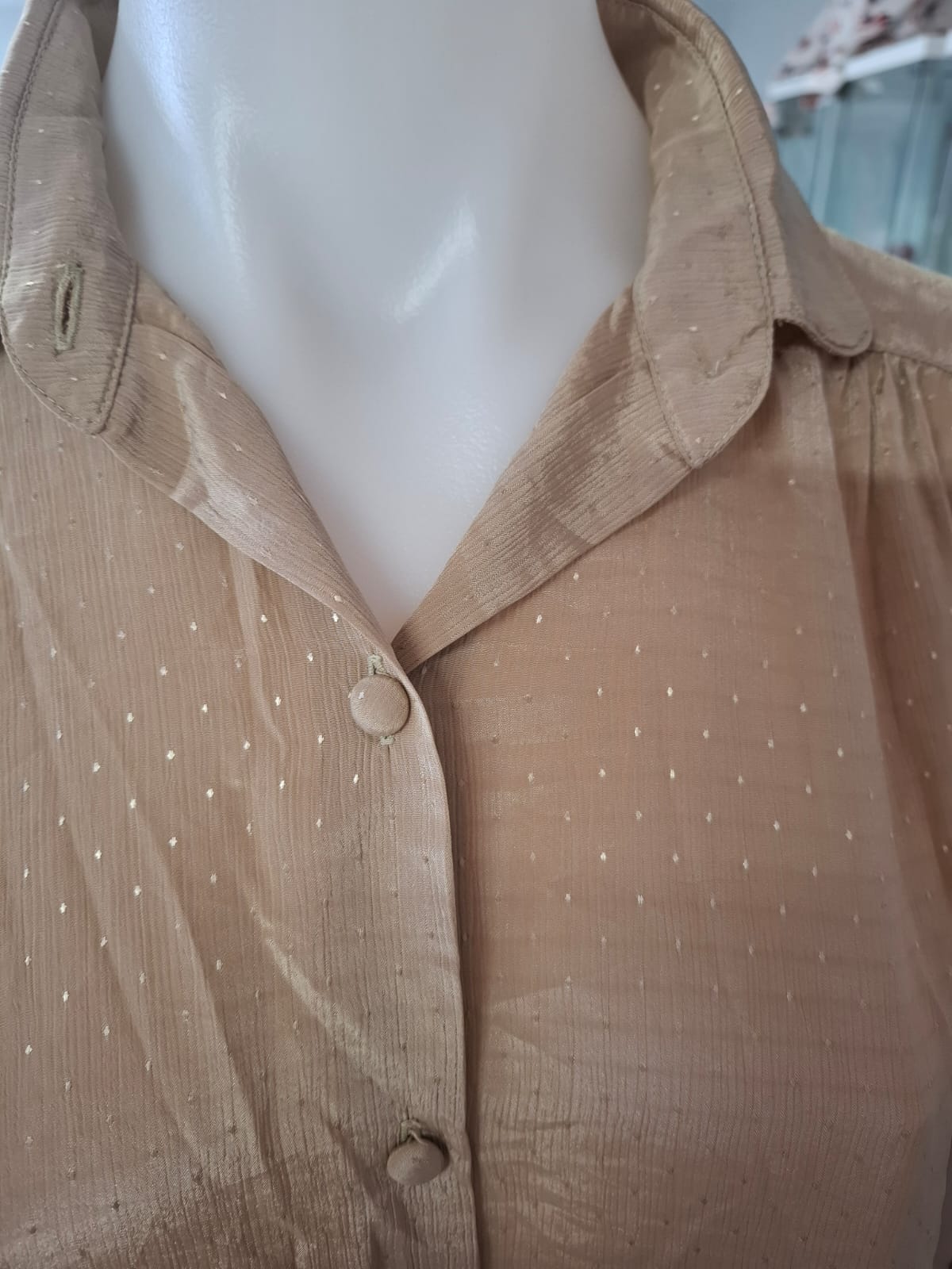 Tullo for Fletcher Jones Collared V-neck long sleeves. Polo type. Buttons down. Silk and non stretch.