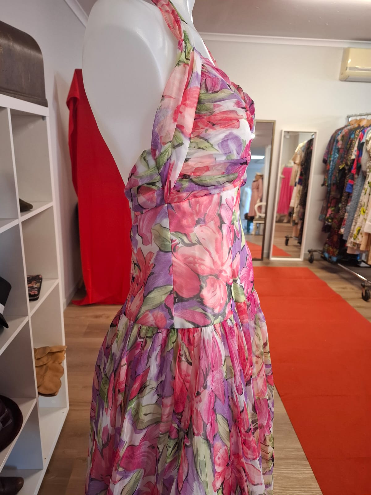 Vintage-Inspired Floral Halter Dress