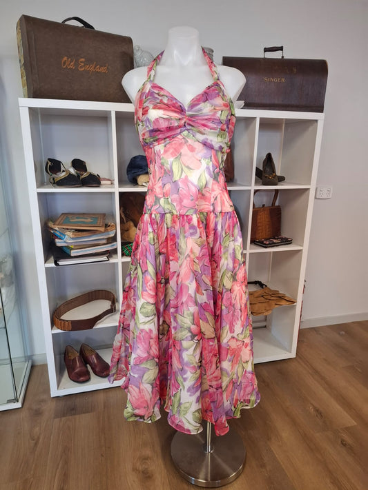 Vintage-Inspired Floral Halter Dress