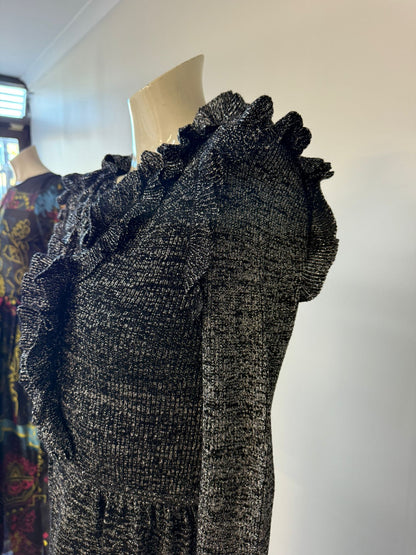 Cellini The Italian Look – Elevate Your Wardrobe with a Timeless Charcoal Ruffle Knit Maxi Dress