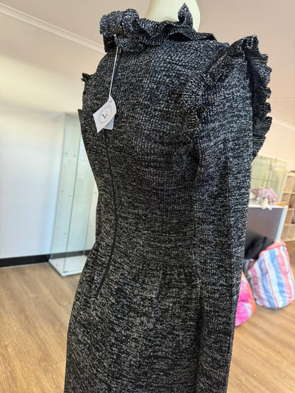 Cellini The Italian Look – Elevate Your Wardrobe with a Timeless Charcoal Ruffle Knit Maxi Dress