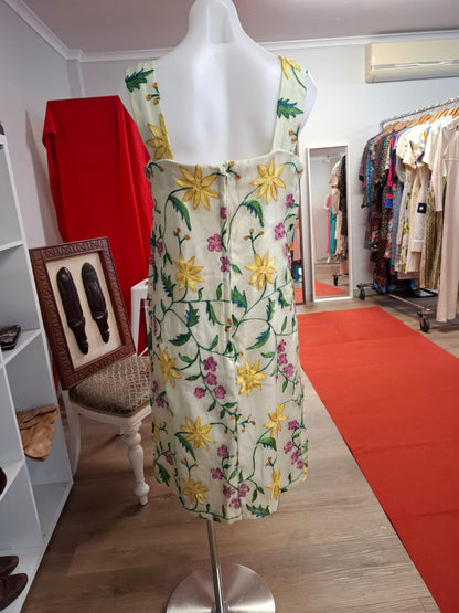 80's Meticulous Embroidery design. Square neck. Delicate fabrics like pineapple and abaca was used. Non-stretch. Zipper back. Mini dress. Sando strap.